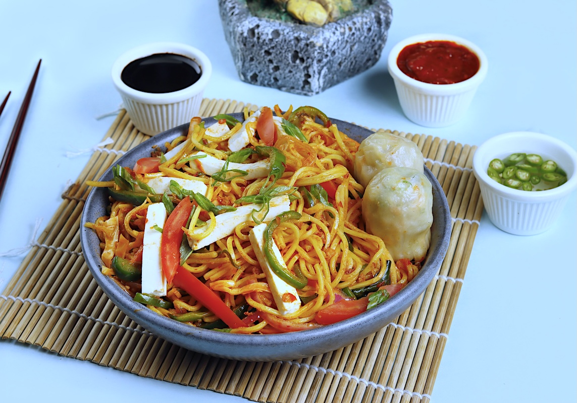 Veg Singapore Noodle Box.